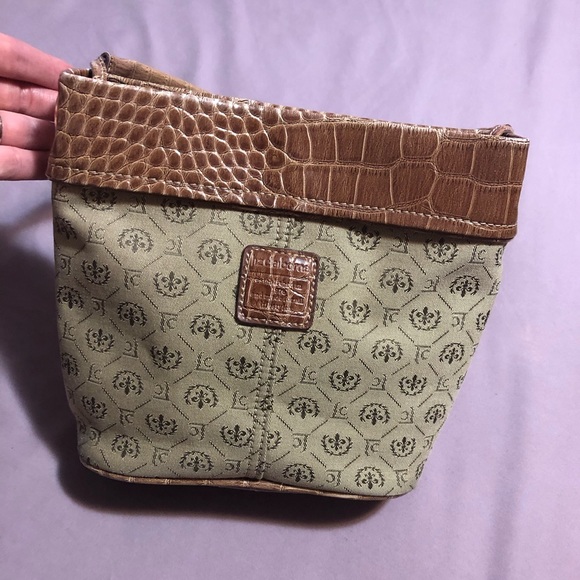 Liz Claiborne Faux Croc Top Handle Bag - Picture 6 of 12